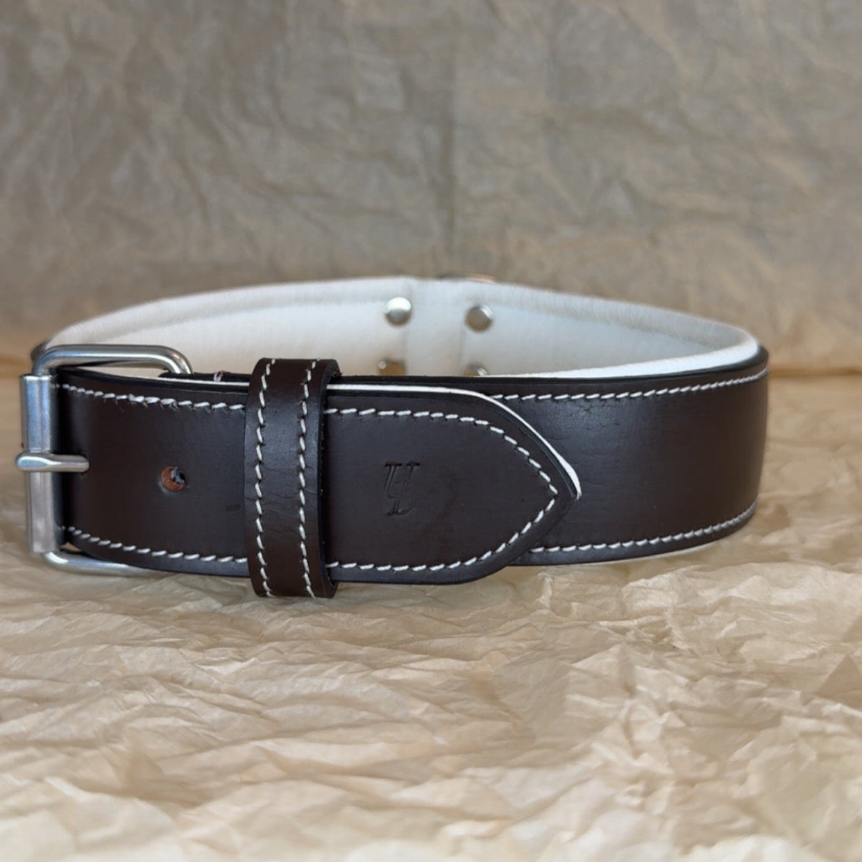 Læder halsbånd - Brun/hvid 2. sortering