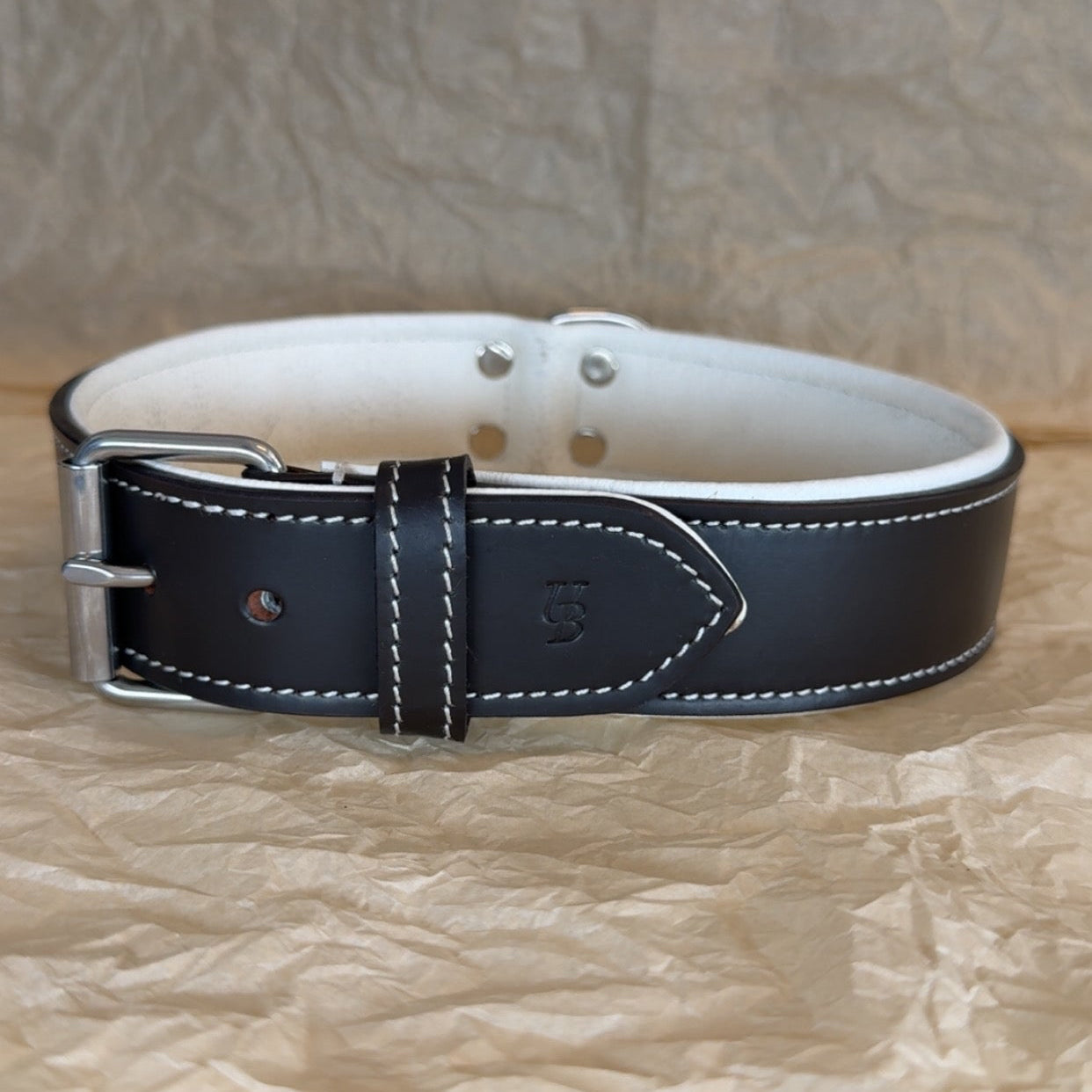 Læder halsbånd - Sort/hvid 2. sorterings