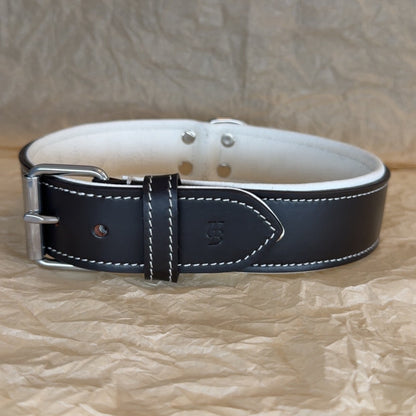 Læder halsbånd - Sort/hvid 2. sorterings